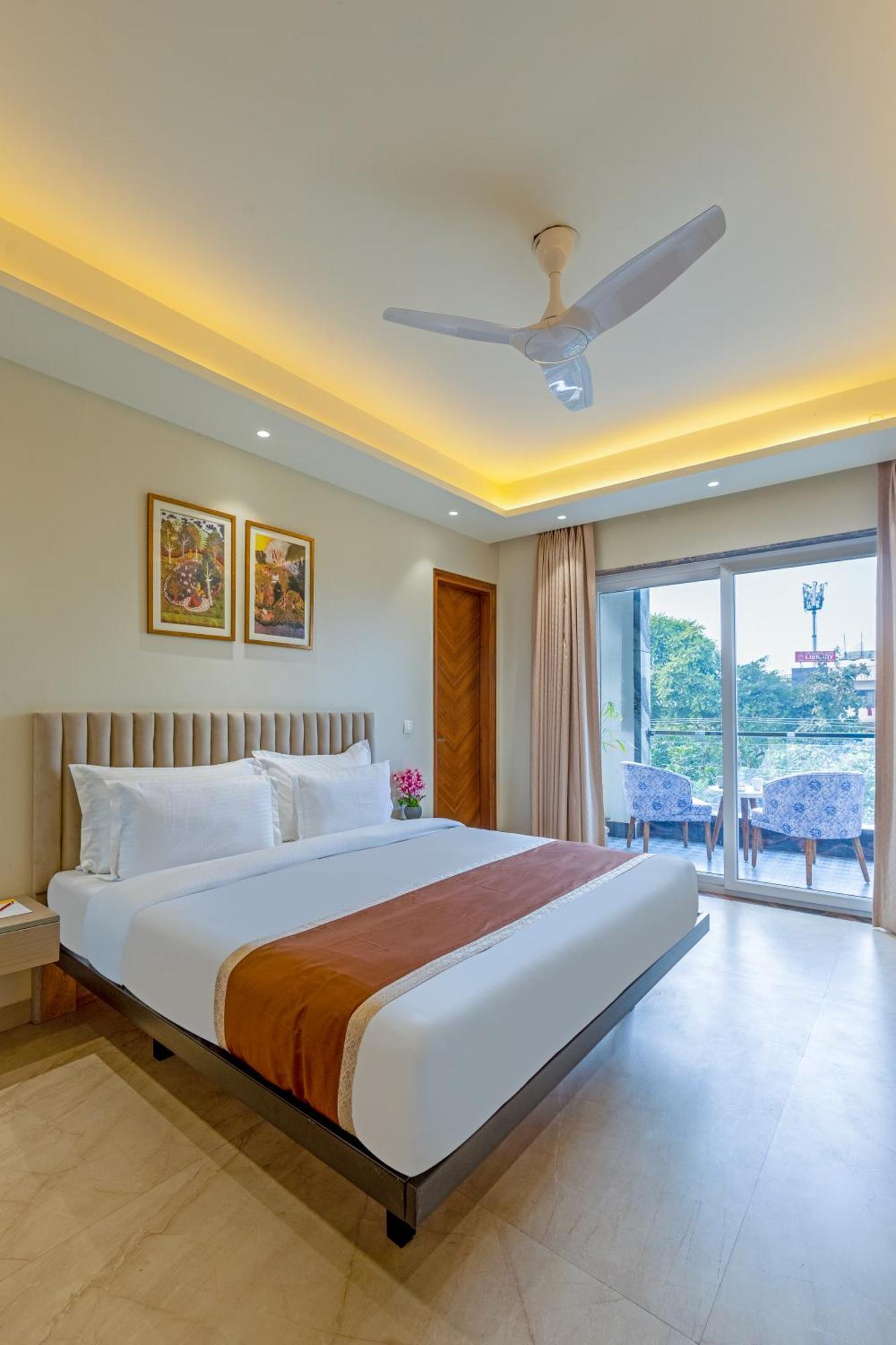 Hotel Ginger Palace Delhi Airport Nuova Delhi Esterno foto