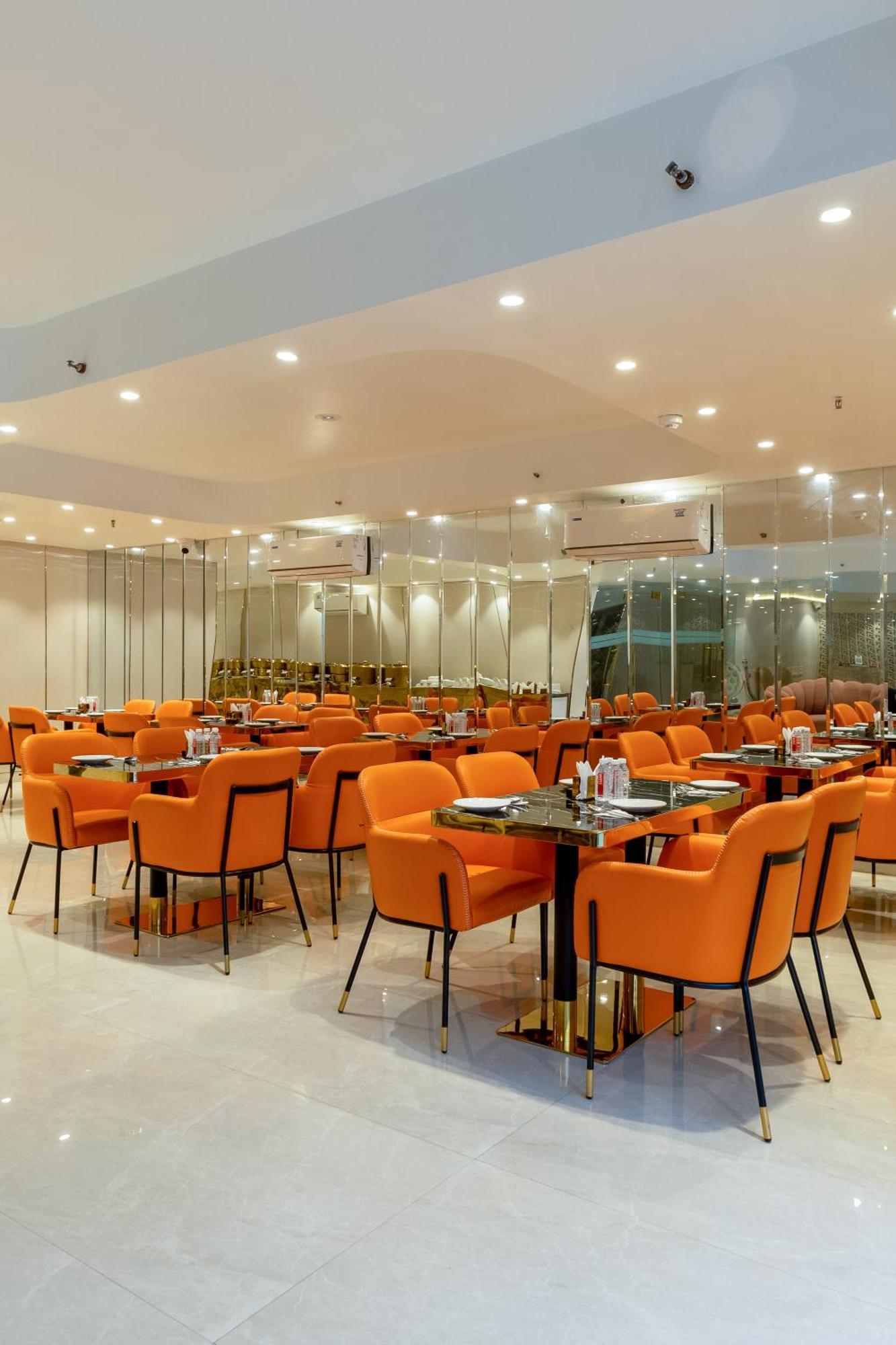 Hotel Ginger Palace Delhi Airport Nuova Delhi Esterno foto