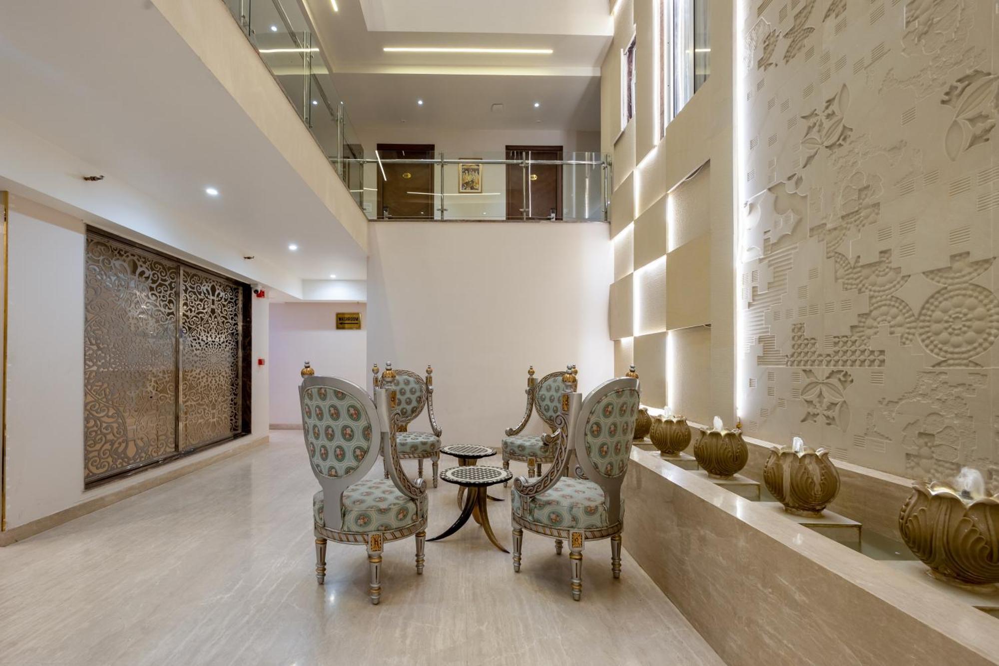 Hotel Ginger Palace Delhi Airport Nuova Delhi Esterno foto