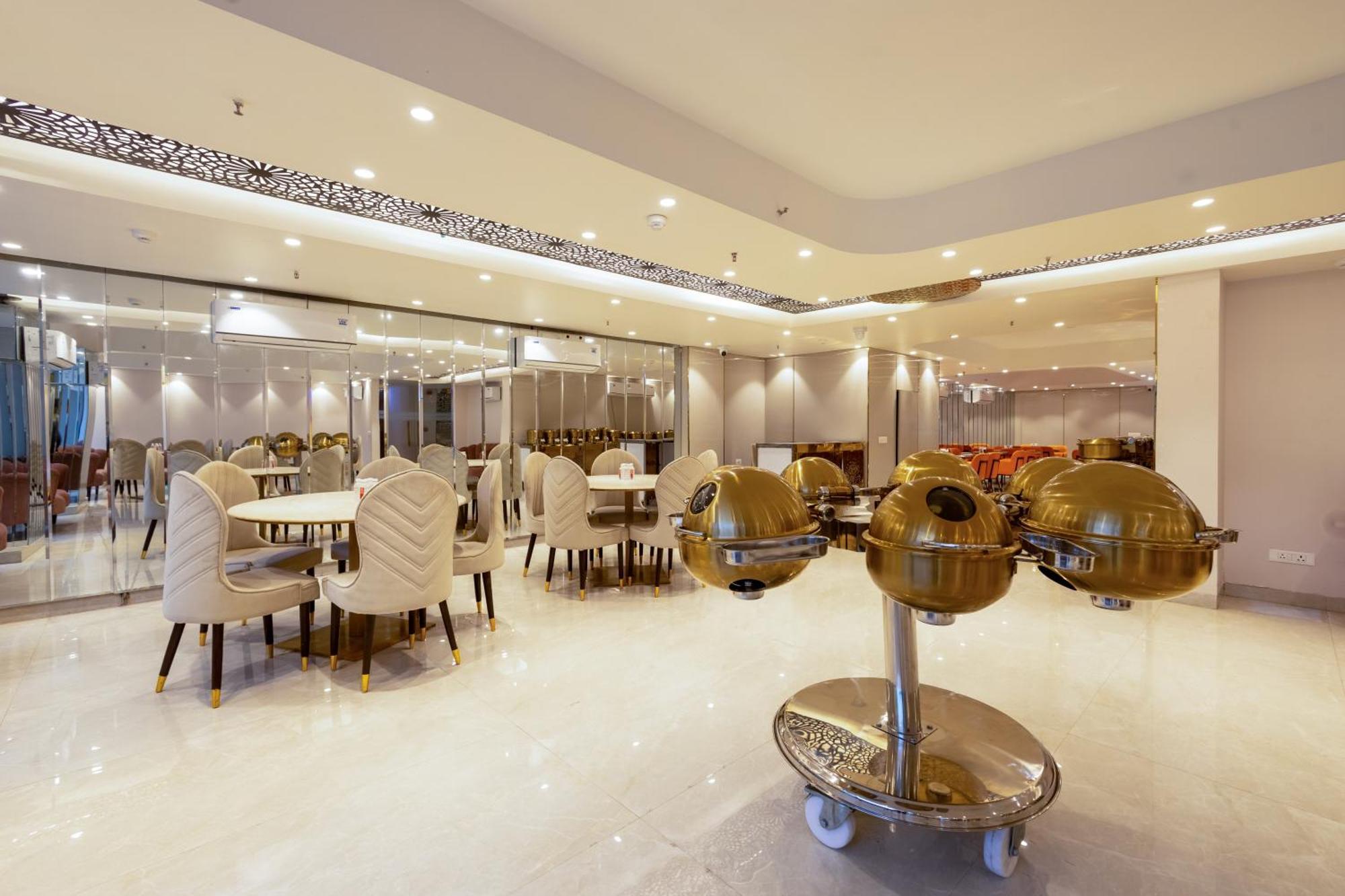 Hotel Ginger Palace Delhi Airport Nuova Delhi Esterno foto